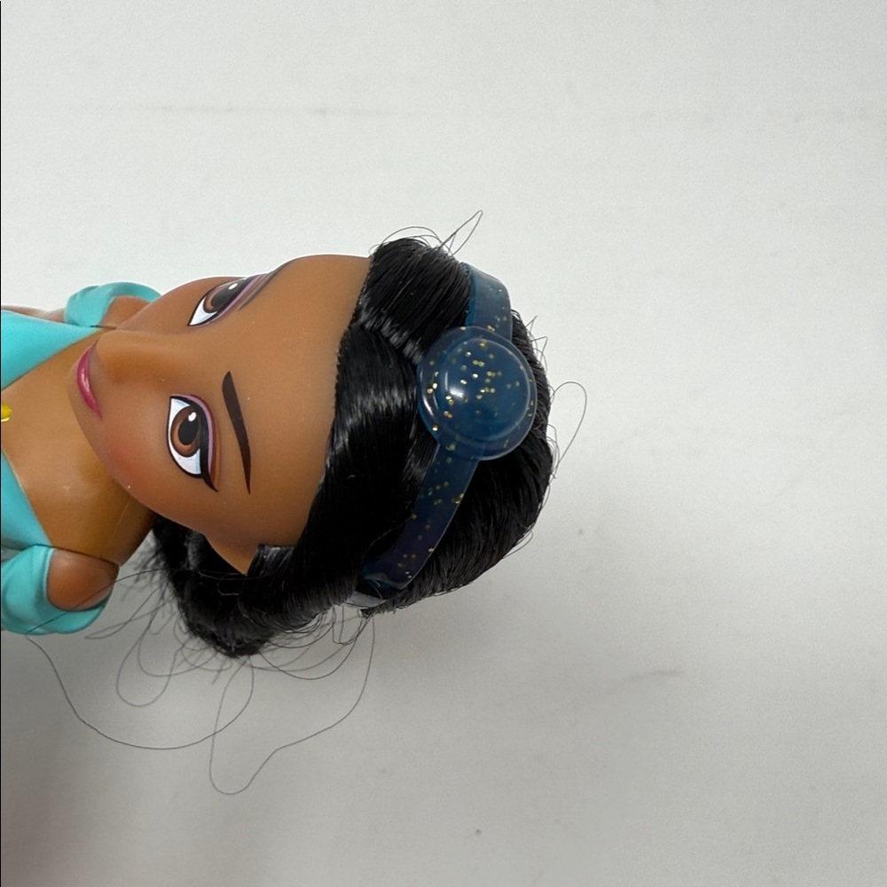 Disney Princess Jasmine Barbie Doll in Sparkling Aqua Outfit 11 “. (No Shoes) - Picture 8 of 8